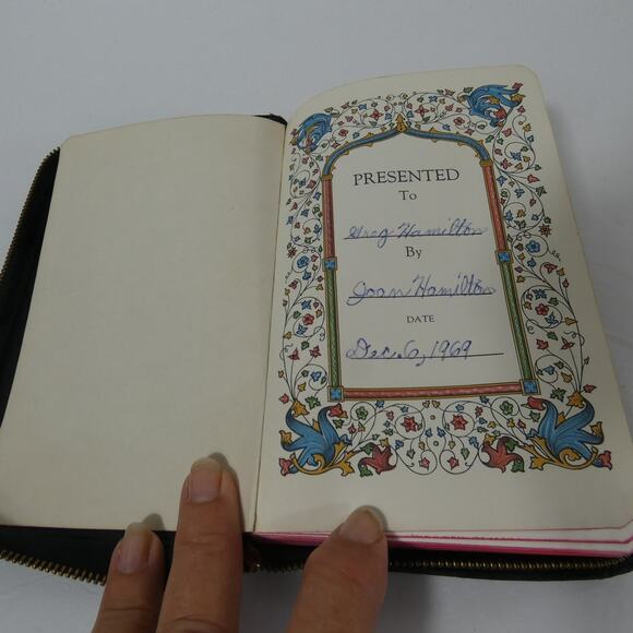 Vintage Holy Bible KJV Zippered Black World Publishing Company - Picture 4 of 6